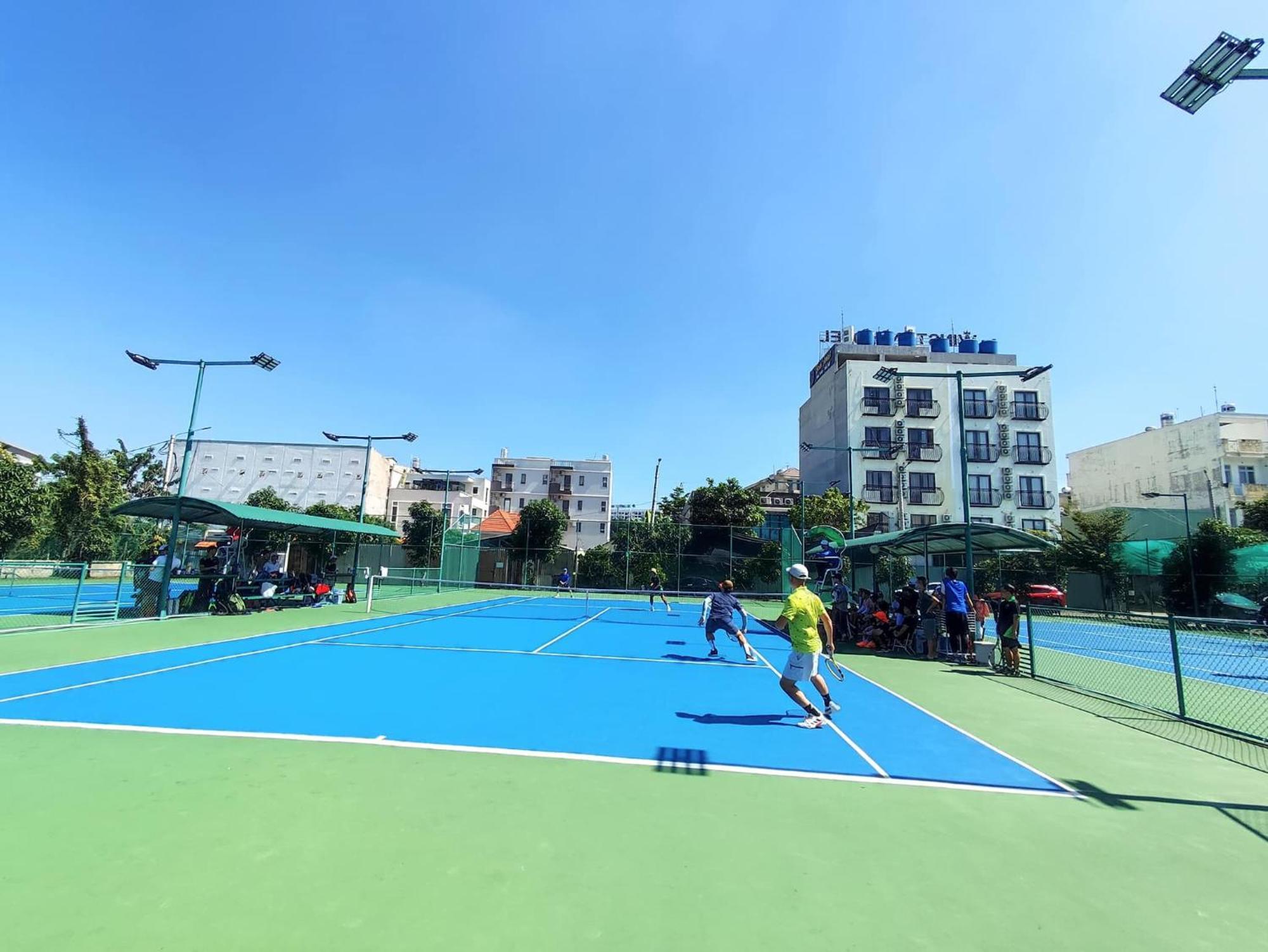 Hoa Phat Hotel & Apartment Ho Şi Min Dış mekan fotoğraf