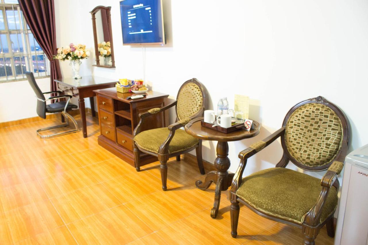 Hoa Phat Hotel & Apartment Ho Şi Min Dış mekan fotoğraf